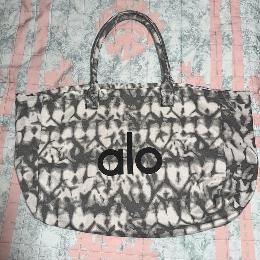 ALO Yoga Black and Gray Patterned Satchel
